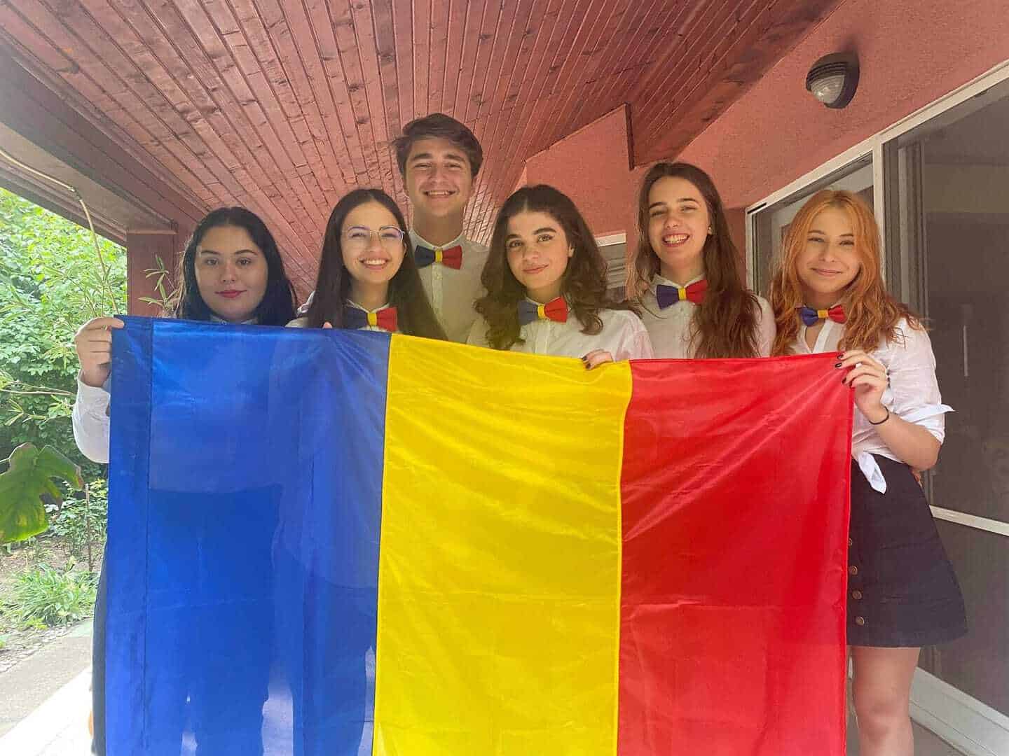 Echipa Națională a României obține o performanță istorică la Campionatul Mondial de Dezbateri pentru Elevi
