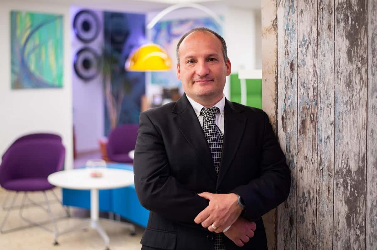 Genesis Property: Peste 80% dintre angajați spun că lucrul de acasă le-a afectat relația cu echipa. Aproape 88% își îmbunătățesc colaborarea cu colegii atunci când merg la birou
