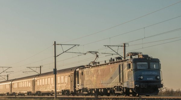 Trenurile soarelui catre litoral circula incepand de astazi Cat costa