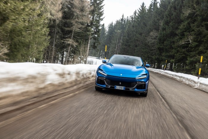 Un prim drive al noului Ferrari Purosangue
