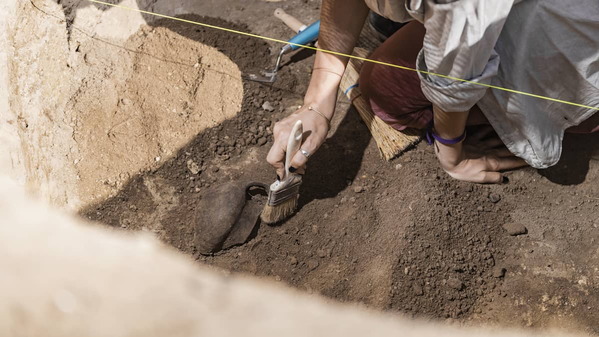 Un sarcofag roman vechi de 1.700 de ani,  a fost distrus din greșeală într-un cimitir din România