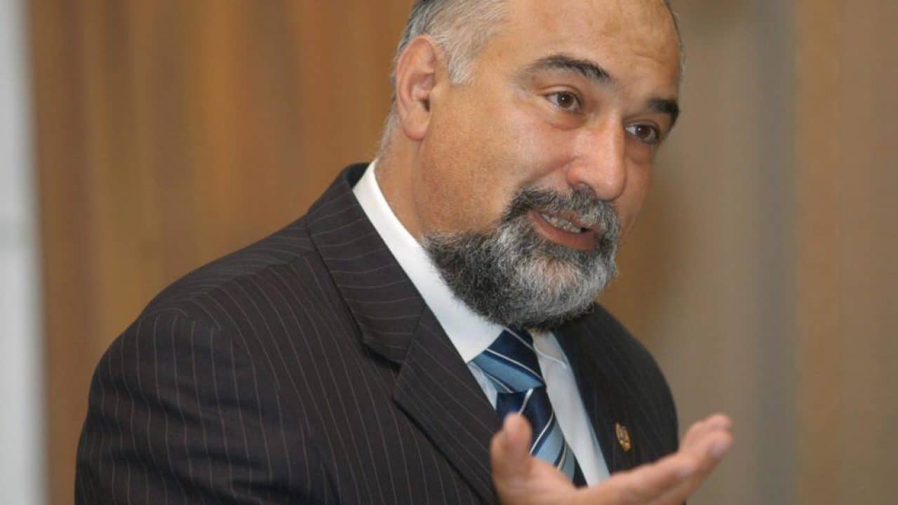 Varujan Vosganian, atac la Ponta: Se pare că nu mai avem aceiaşi adversari politici