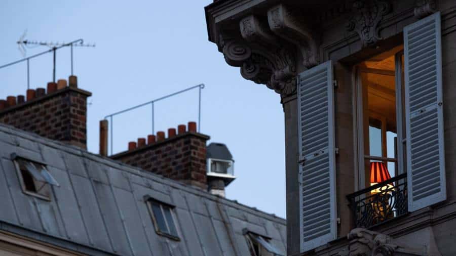 Încrederea consumatorilor europeni atinge cel mai mare nivel de un an pe măsură ce criza energetică se atenuează
