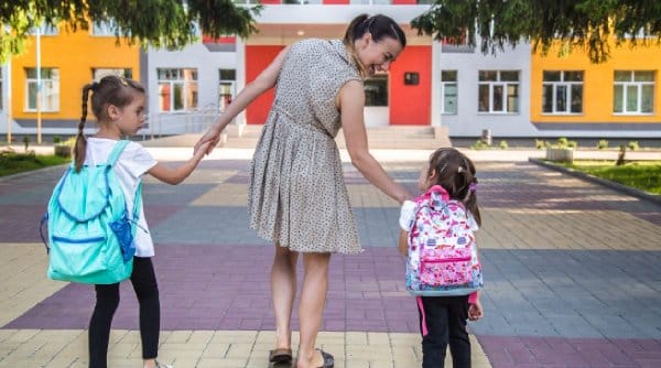 acces parinti scoli limitat noua lege educatie situati permite intrare unitati invatament 853386