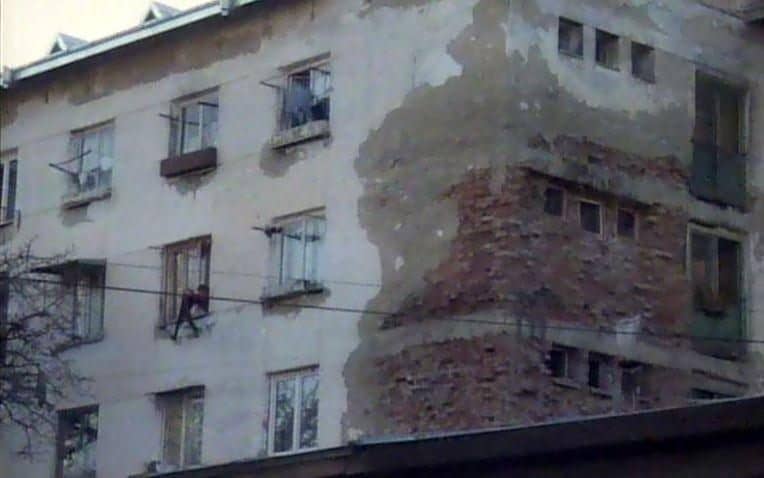 Clădirile cu risc seismic vor fi consolidate cu bani de la stat