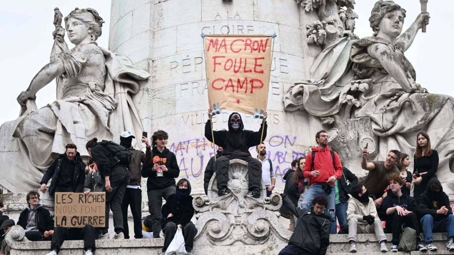 Protestul francez împotriva „provocarii” lui Macron la pensii