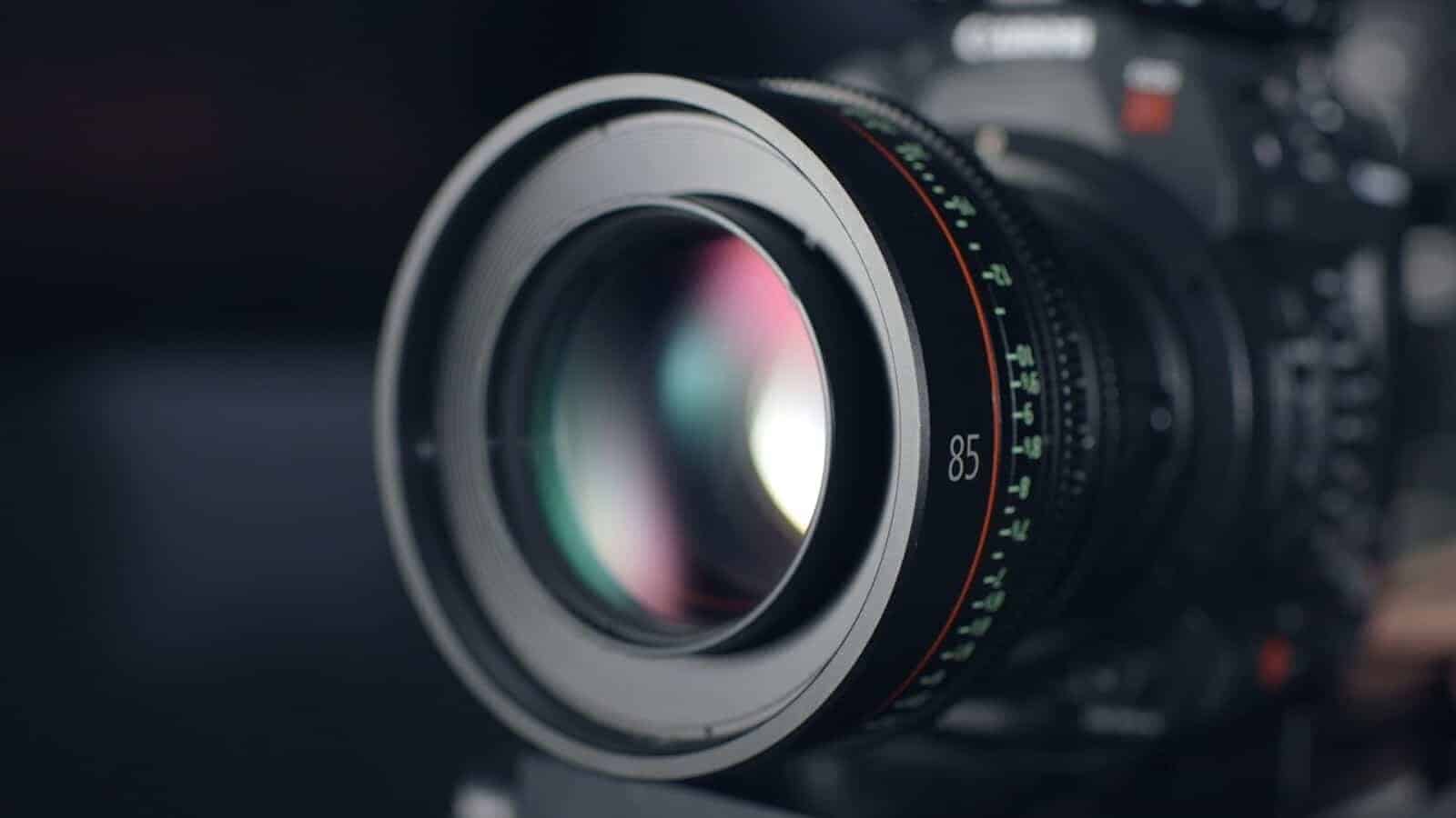 Conținut de calitate: Smartphone vs camera video pentru vlogging?