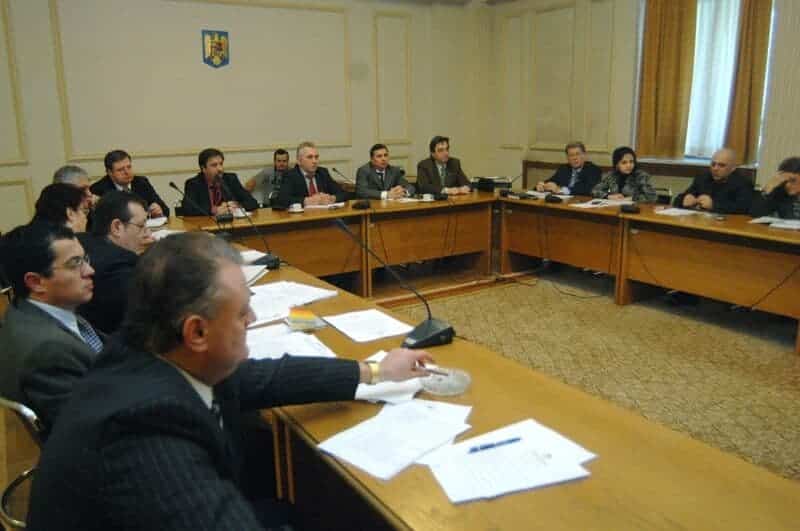 Comisia de buget a amânat pentru săptămâna viitoare raportul pe OUG 114