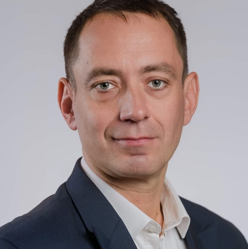 Csoma Botod: Arborarea steagului Ținutului Secuiesc este „o doleanță veche a comunității de acolo. Este vorba, de fapt, despre utilizarea unui simbol regional.”