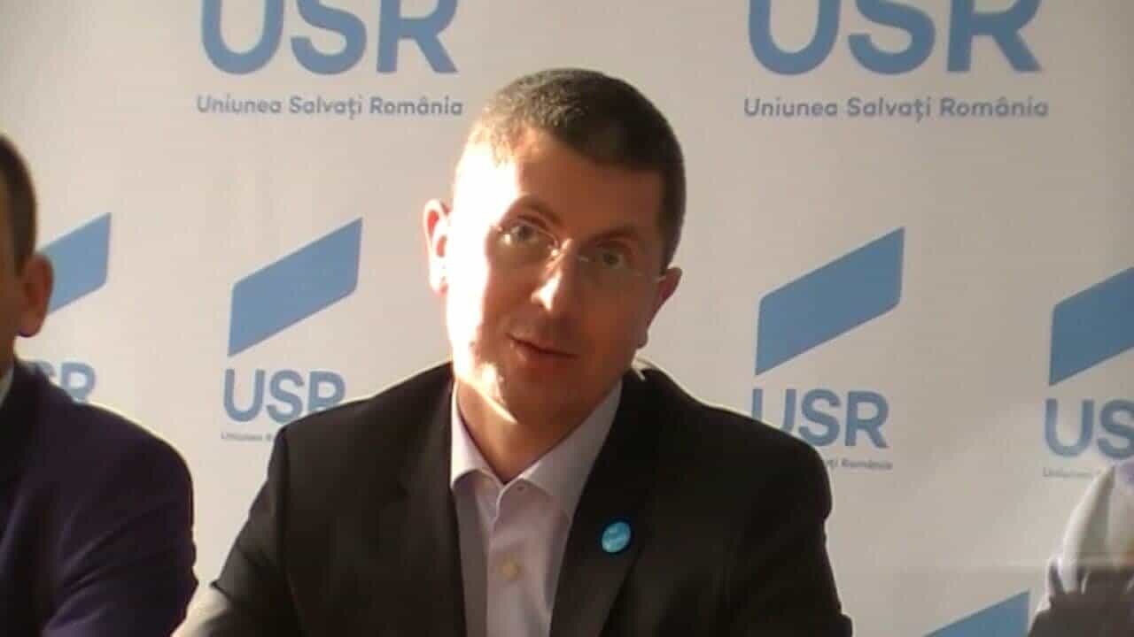 Dan Barna și-a lansat candidatura în centrul Sibiului, în prezența a circa 1.000 de oameni