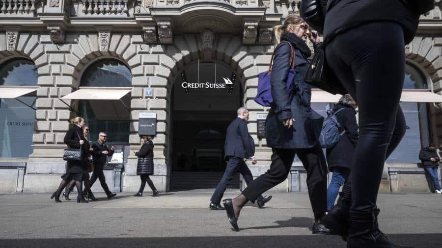 Credit Suisse: haosul înseamnă că sunt necesare creșteri lente ale ratelor și o reajustare mai simplă