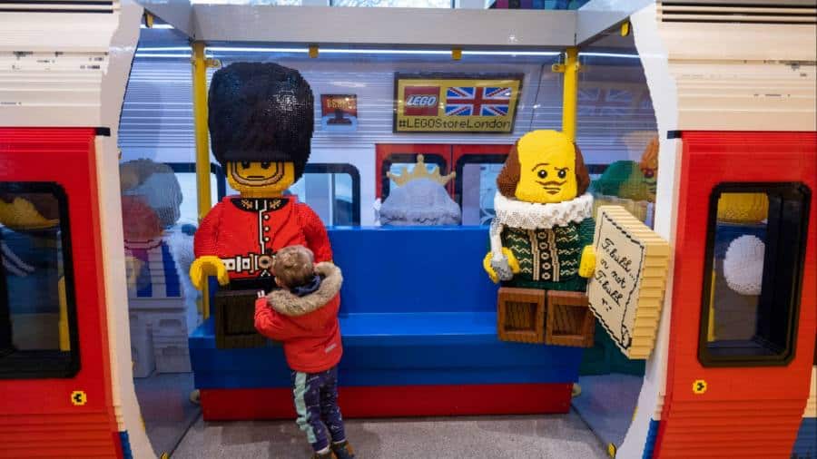 Lego pariază pe colaborarea cu Epic Games după ce a depășit rivalii în 2022