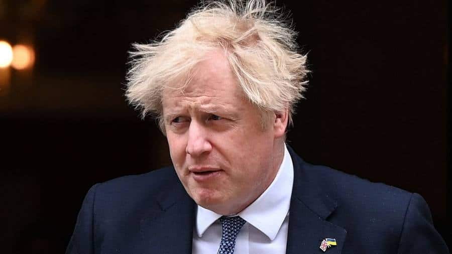 Boris Johnson a spus că reduce numărul persoanelor de pe lista sa de onoare