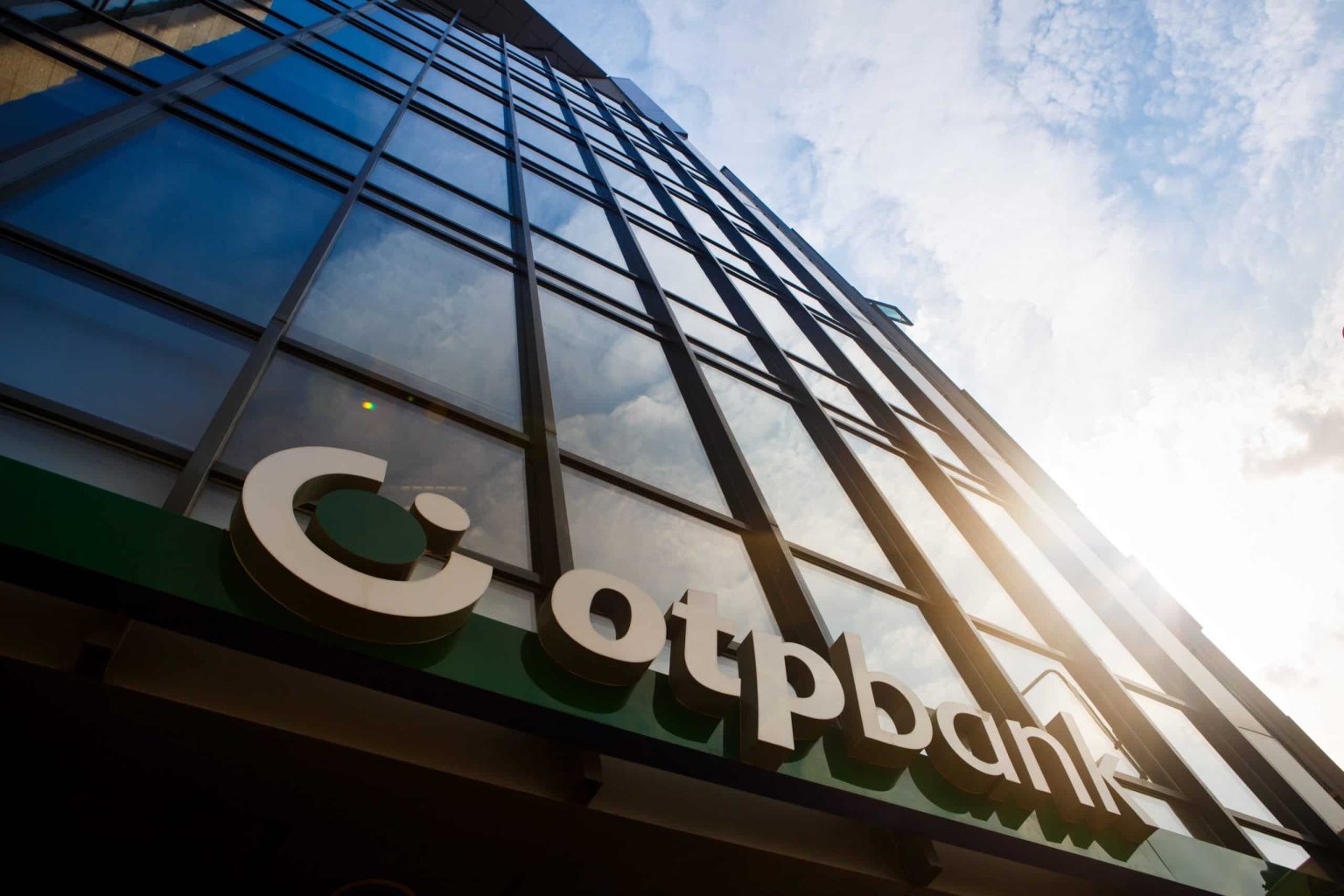 foto OTP Bank scaled 1