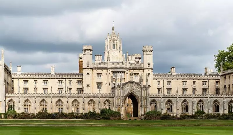 De ce ocolesc studenții europeni, universitățile britanice?