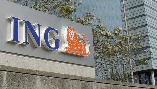 Profitul ING a scăzut cu 40%