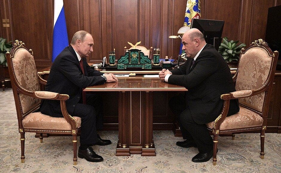 Rusia îşi redeschide graniţele