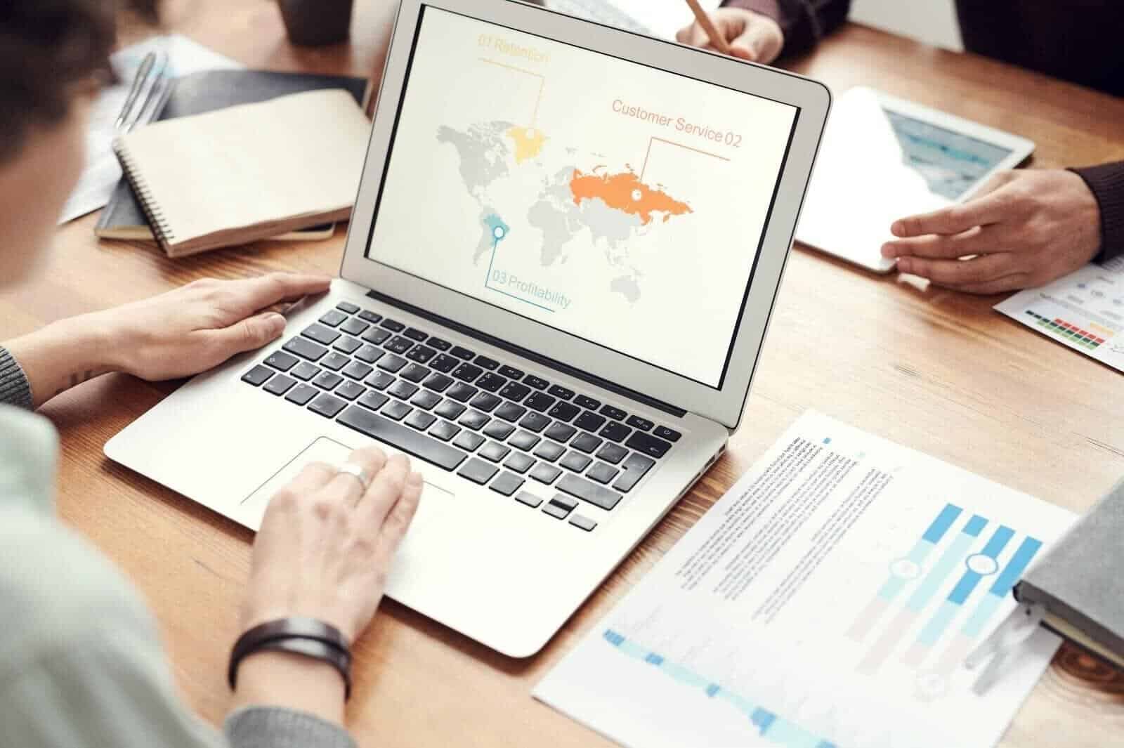 Cum afli dacă partenerul tău de afaceri riscă insolvența?