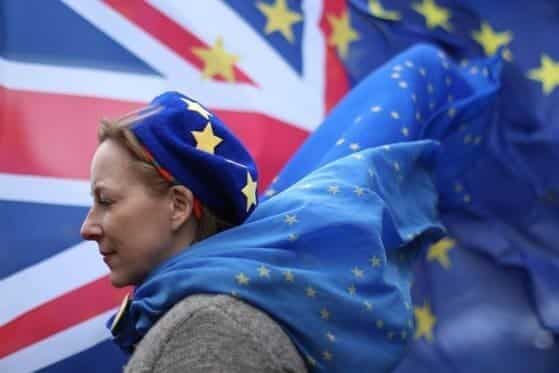 marea britanie va cere formal uniunii europene amanarea brexit 2