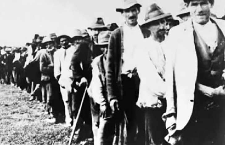 Mesajul preşedintelui României cu prilejul Zilei Europene de Comemorare a Holocaustului Romilor