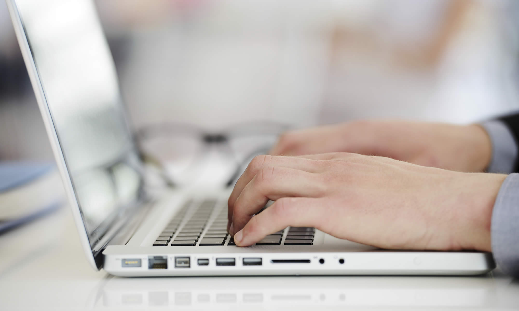 Despre serviciile SEO și campaniile PPC: Caracteristici și considerații