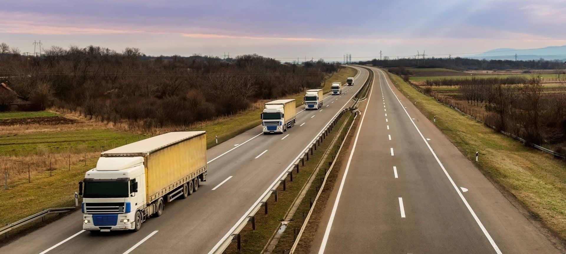 Cât câştigă, pe lună un angajat din domeniul transporturilor și distribuției