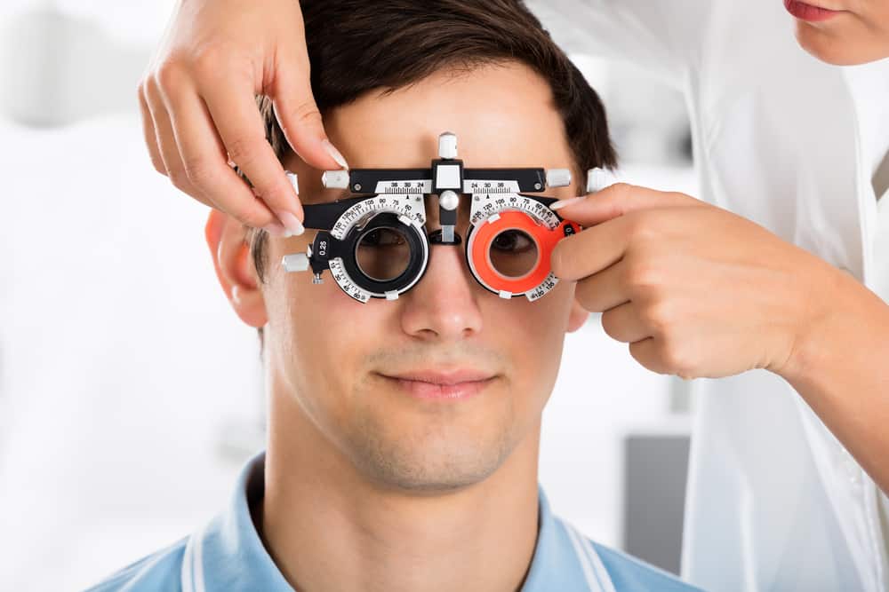 Consiliere de specialitate și consult optometric în același loc