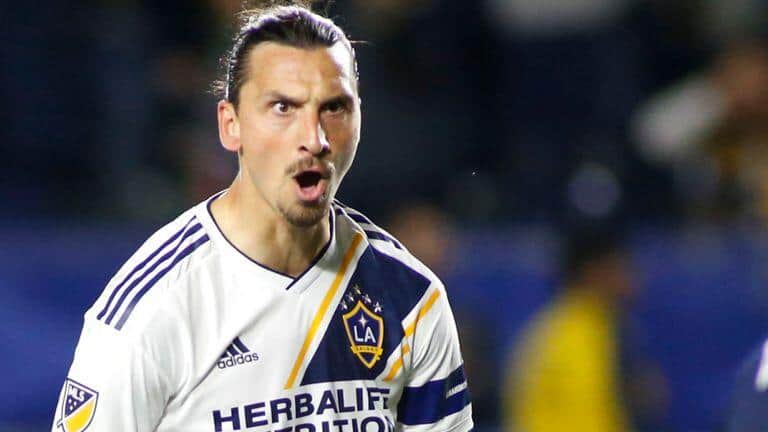 Zlatan Ibrahimovic vrea să se întoarcă în Serie A