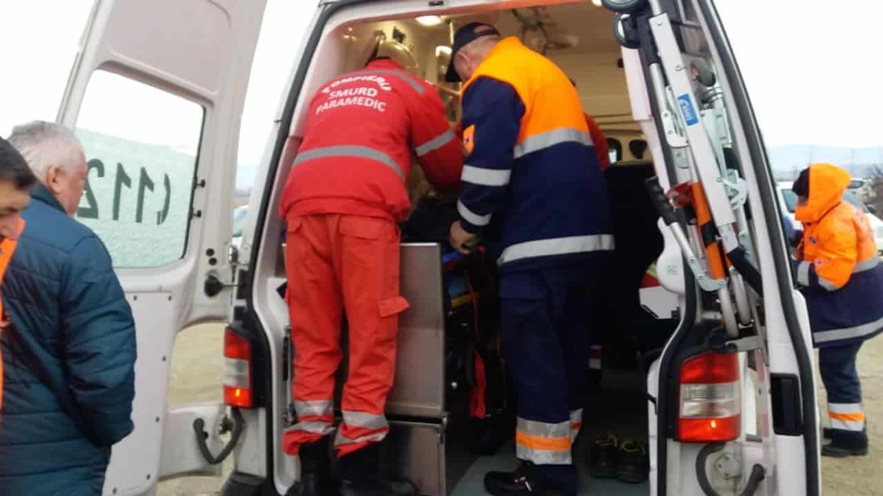 Vaslui: Copilul de 11 ani care s-a electrocutat pe un stâlp, a murit