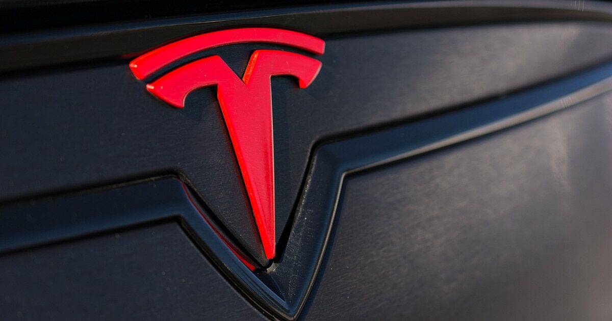 tesla logo red black