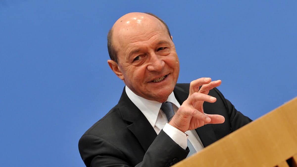 traian basescu legea sanatatii raed arafat 684477