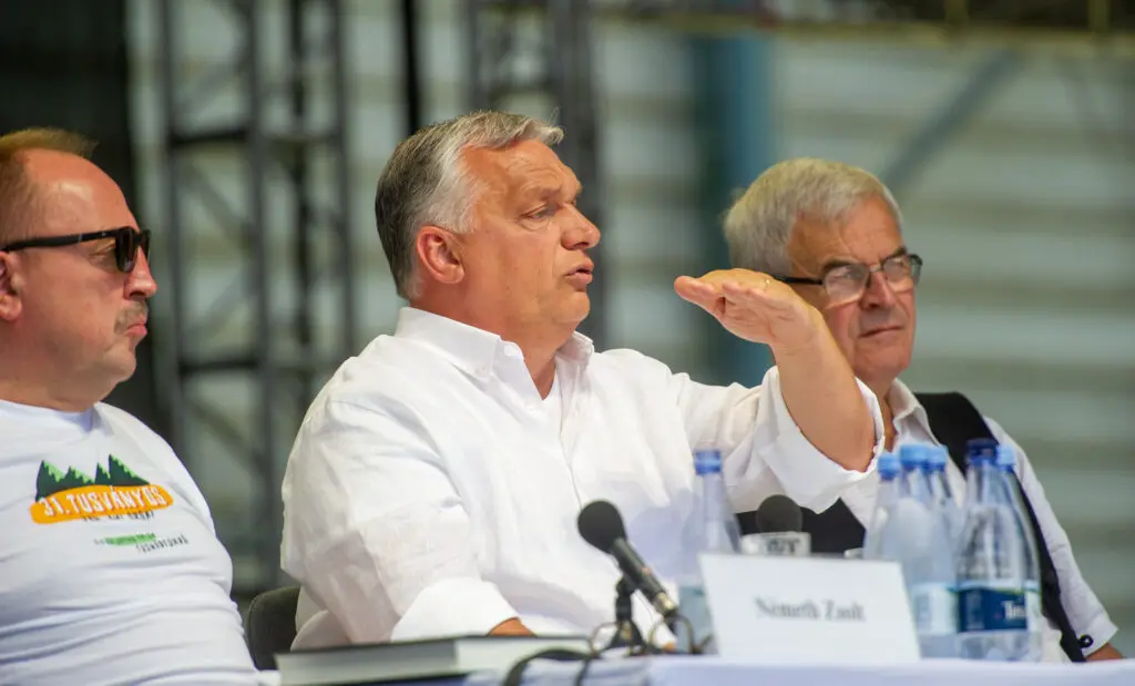 Viktor Orban a cerut finanțarea de către Uniunea Europeană a gardurilor de frontieră