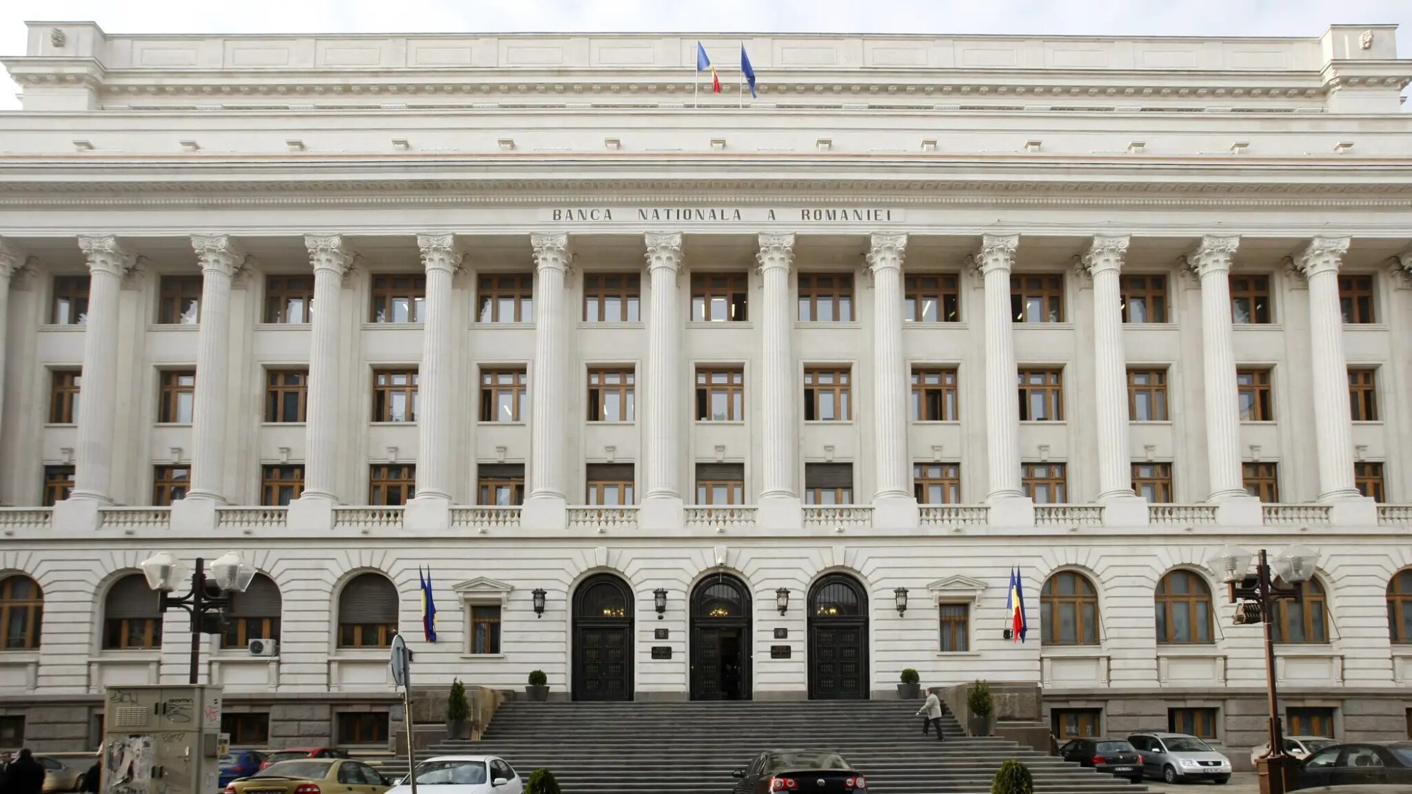 În România, rata inflaţiei va scădea progresiv până la 3,8% la finele orizontului proiecţiei