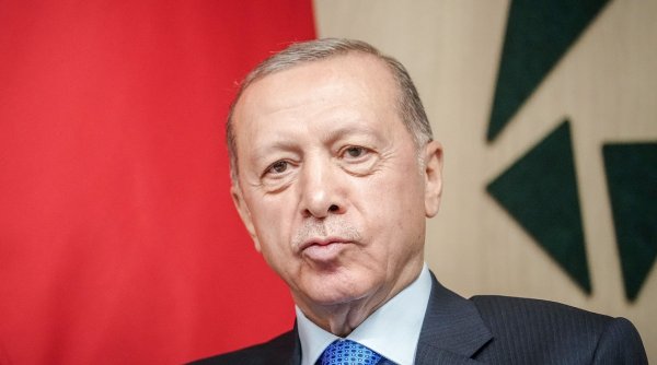 Recep Tayyip Erdogan: „Încetaţi bombardamentele!”