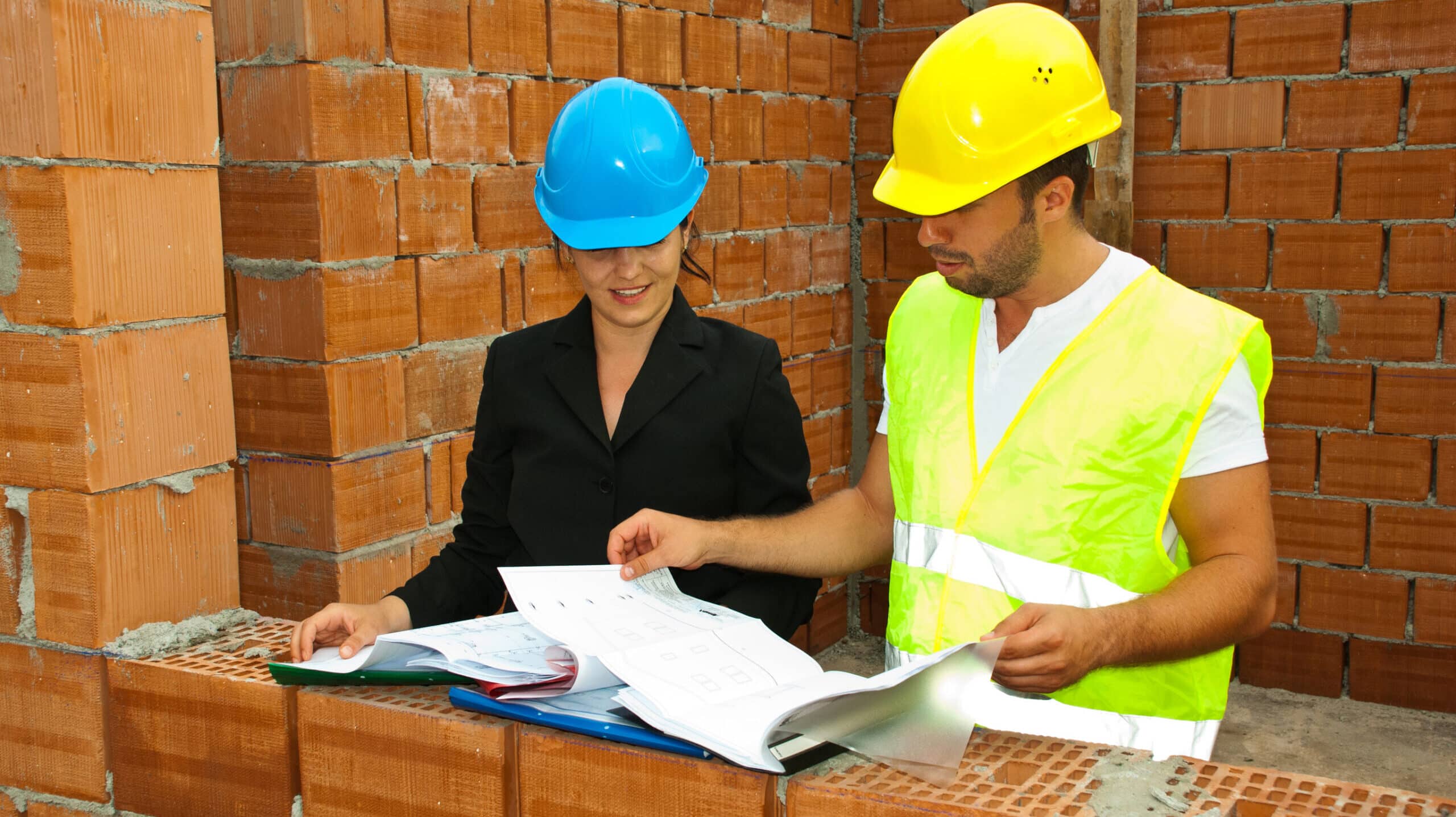 Cu cât cor creşte prețurile în construcţii și în industria prelucrătoare, în anul 2024?