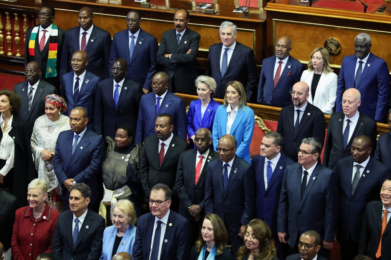 Giorgia Meloni oferă Africii fonduri energetice pentru controlul migrației