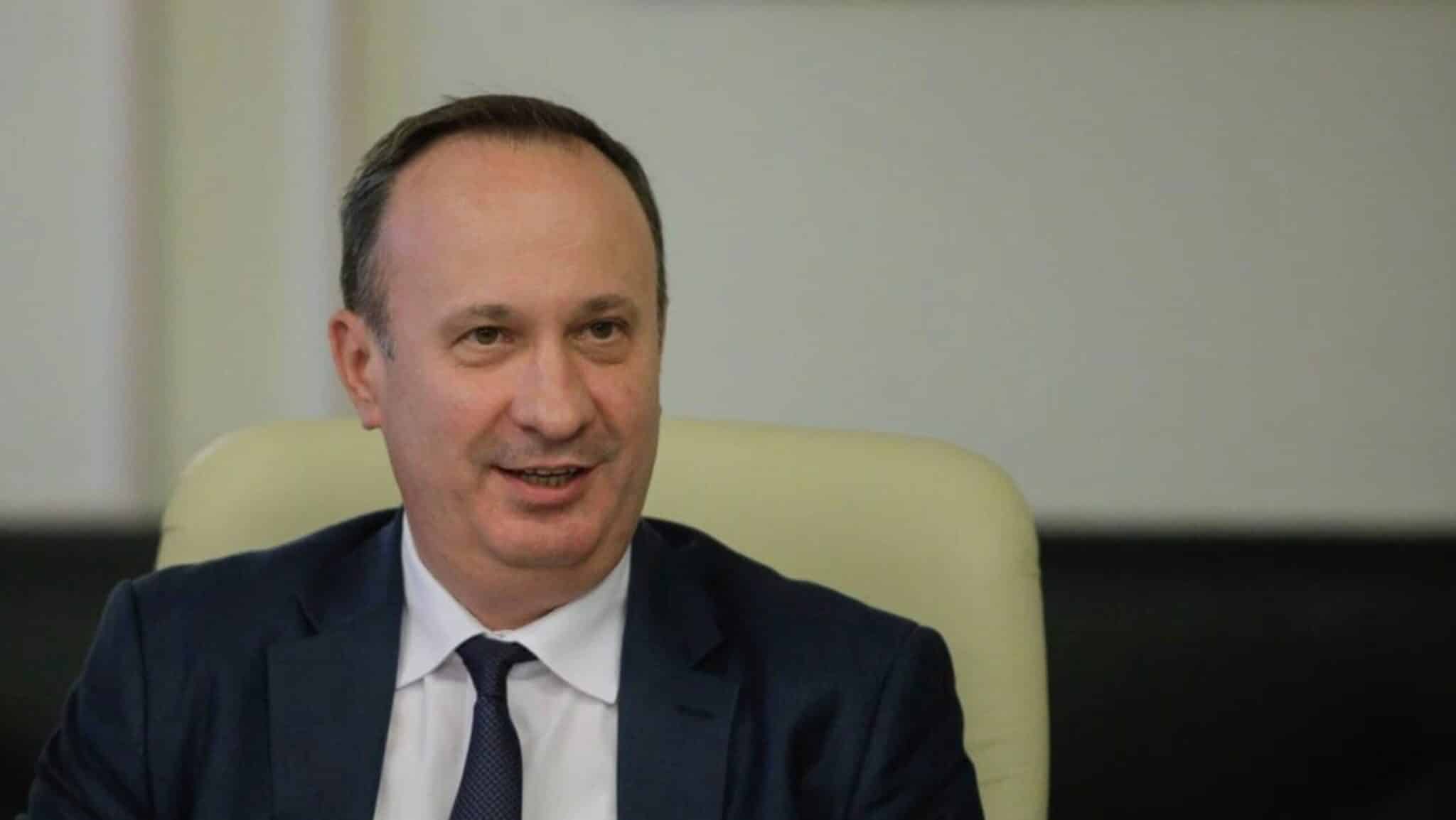 Care sunt recomandările FMI, pentru România?