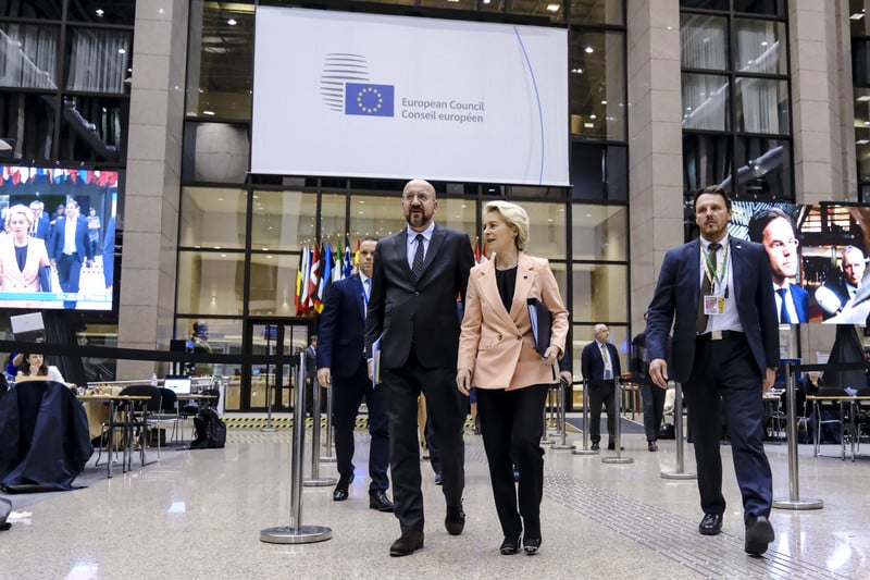 De unde vor lua „toate opțiunile” pentru a stimula finanțarea apărării, liderii UE?