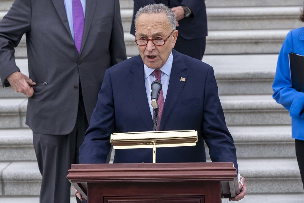 Senatul american a adoptat legea bugetului federal
