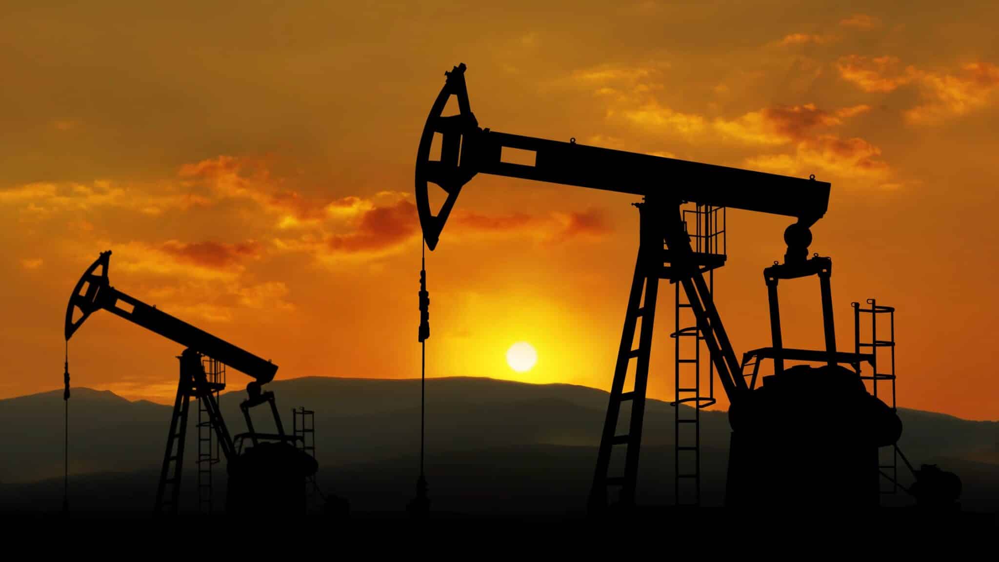 Cât a ajuns să coste barilul de petrol, în contextul tensiunulor din Orientul Mijlociu