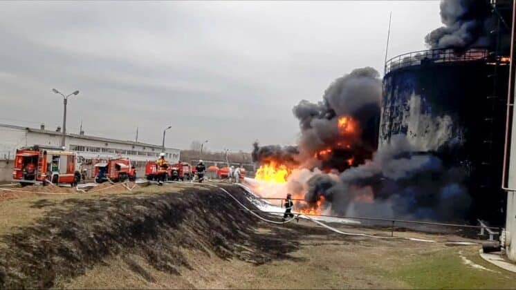 Atac masiv cu drone al Ucrainei înaintea ultimei zi a alegerilor din Rusia