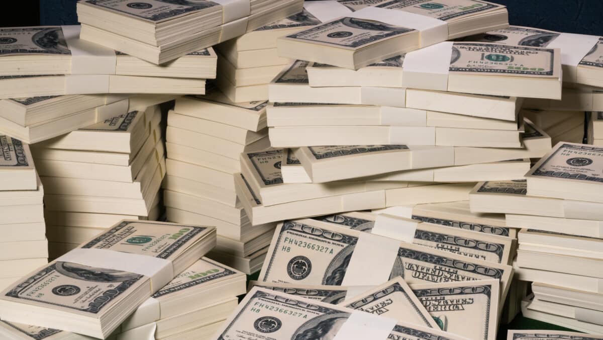 Care este secretul şi strategia de investiţii a miliardarilor?