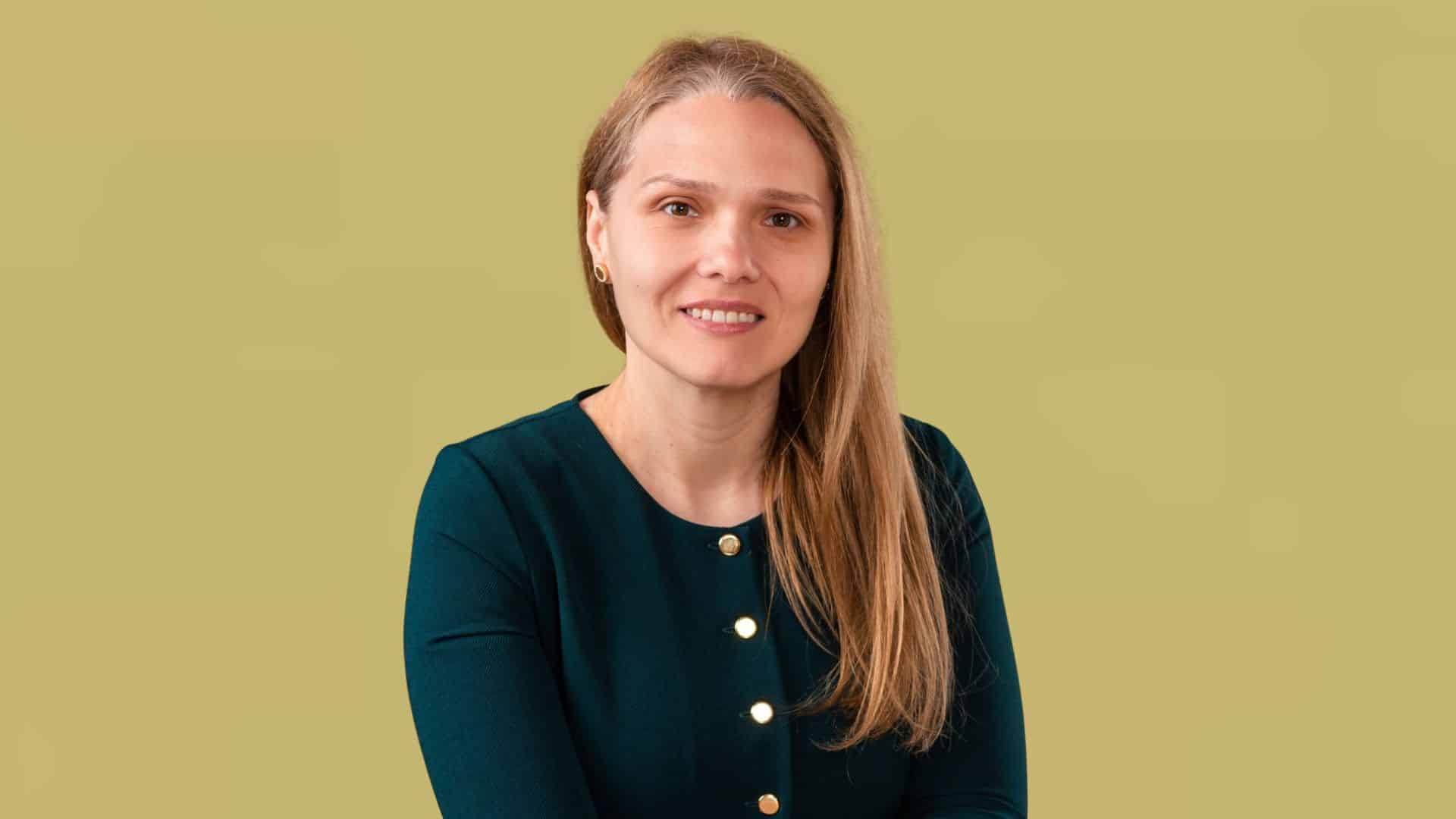 Inovație și securitate în segmentul financiar. Daniela Dragnea, expert în servicii financiare: „Prin utilizarea tehnologiei, cum ar fi analiza avansată a datelor și personalizarea serviciilor, instituțiile financiare pot crea o experiență valoroasă și continuă pentru clienți, încurajând loialitatea și satisfacția pe termen lung”