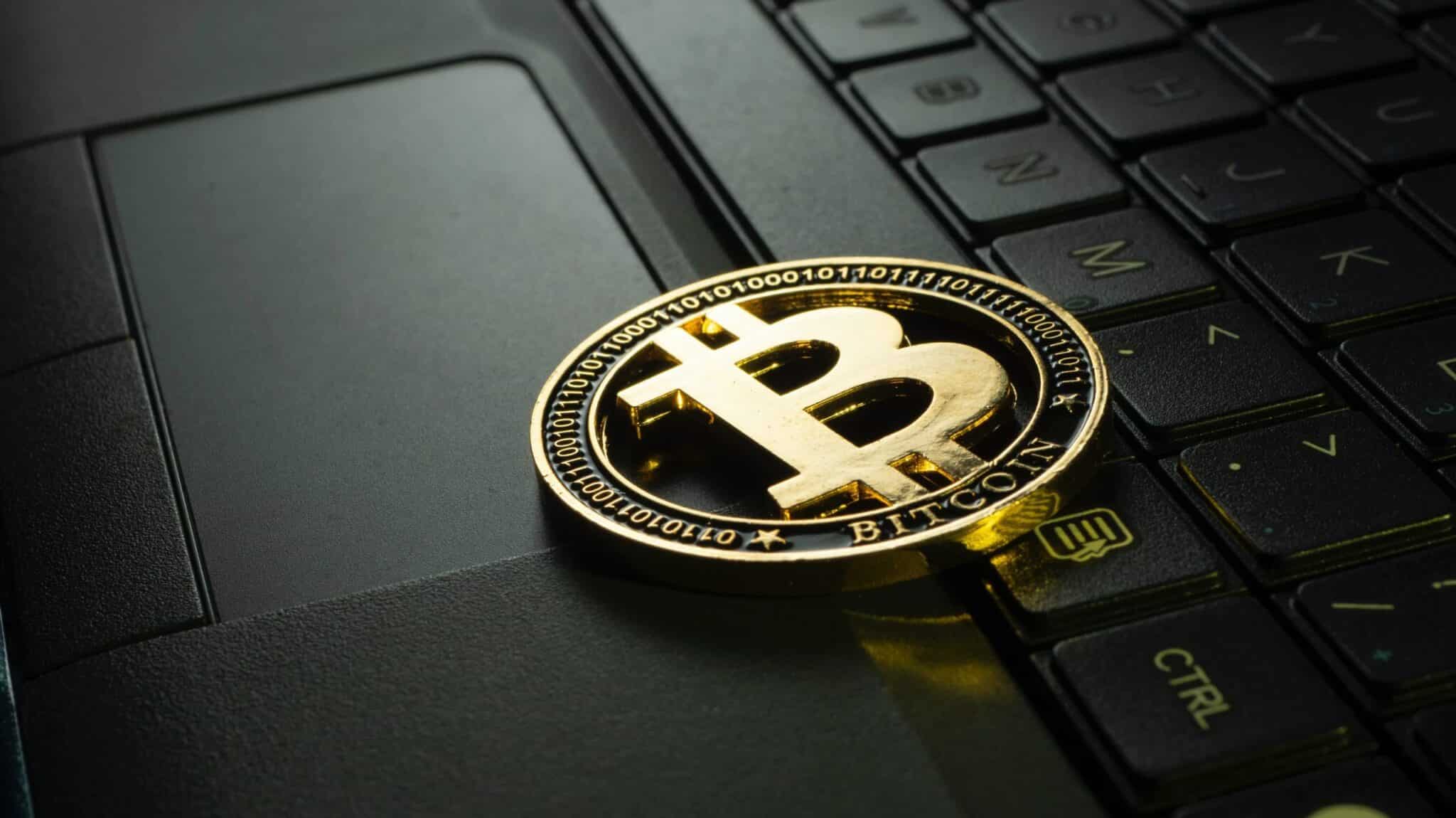 Bitcoin înregistrează un nou record. Ce valoare are moneda digitală