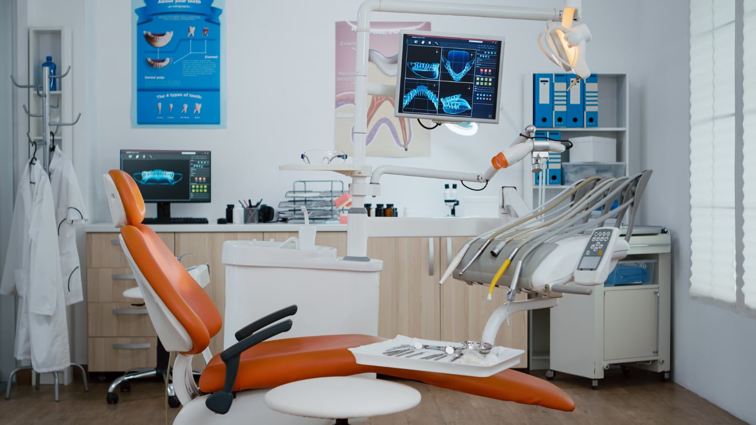 Cum să îți alegi clinica dentară. Aspecte importante la care trebuie să fii atent