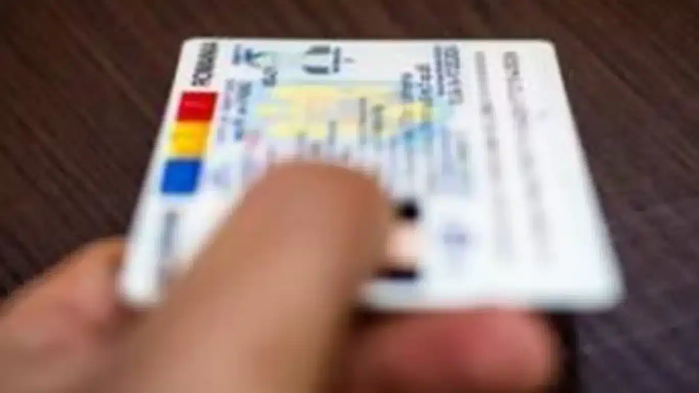 Avertisment pentru toți românii cu buletin. Hoţii pot falsifica actele de identitate