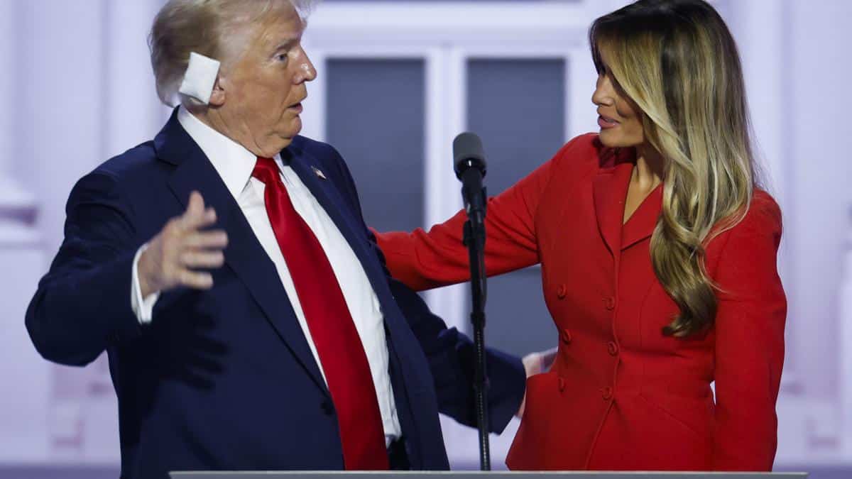 aparitia rara a melaniei la discursul lui trump face doar ce vrea ea este extrem de independenta 913378