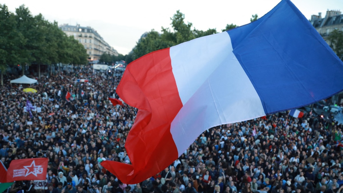Franța acceptă în sfârșit să intercepteze bărcile cu migranți din Canalul Mânecii după presiuni intense din partea Marii Britanii