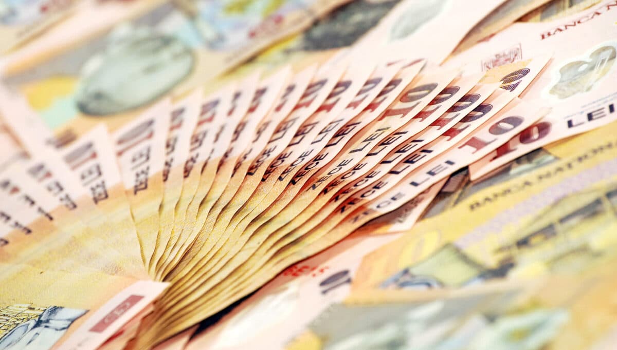 Care este planul guvernului pentru plăţile în numerar, în vederea unei economii digitalizate şi transparente?