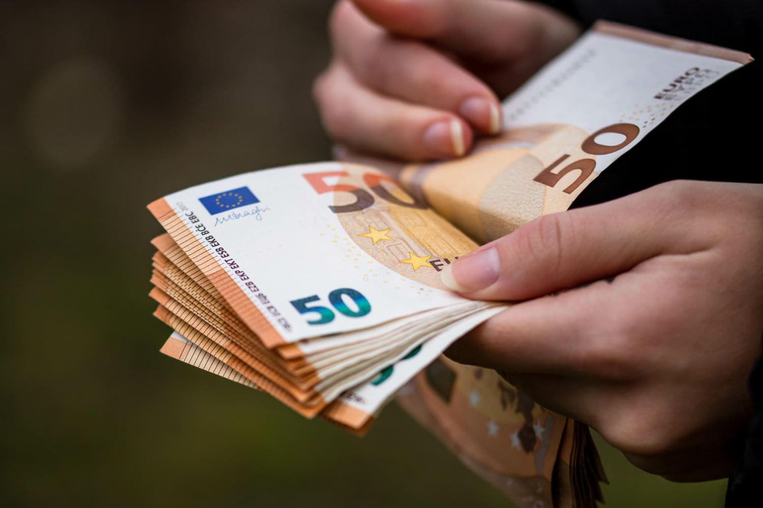 Criza aduce schimbări majore: dispar 3 bancnote! Ce trebuie să știi